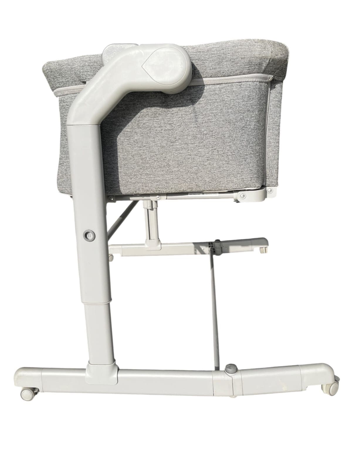 Chicco Baby Crib image