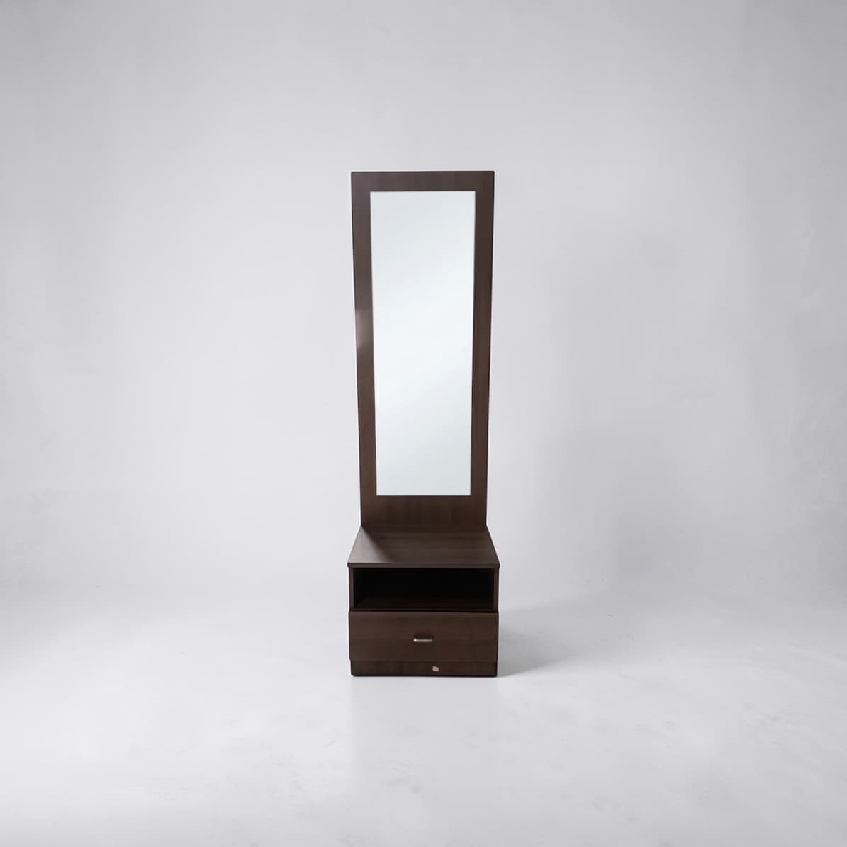 Dressing Table with Mirror image