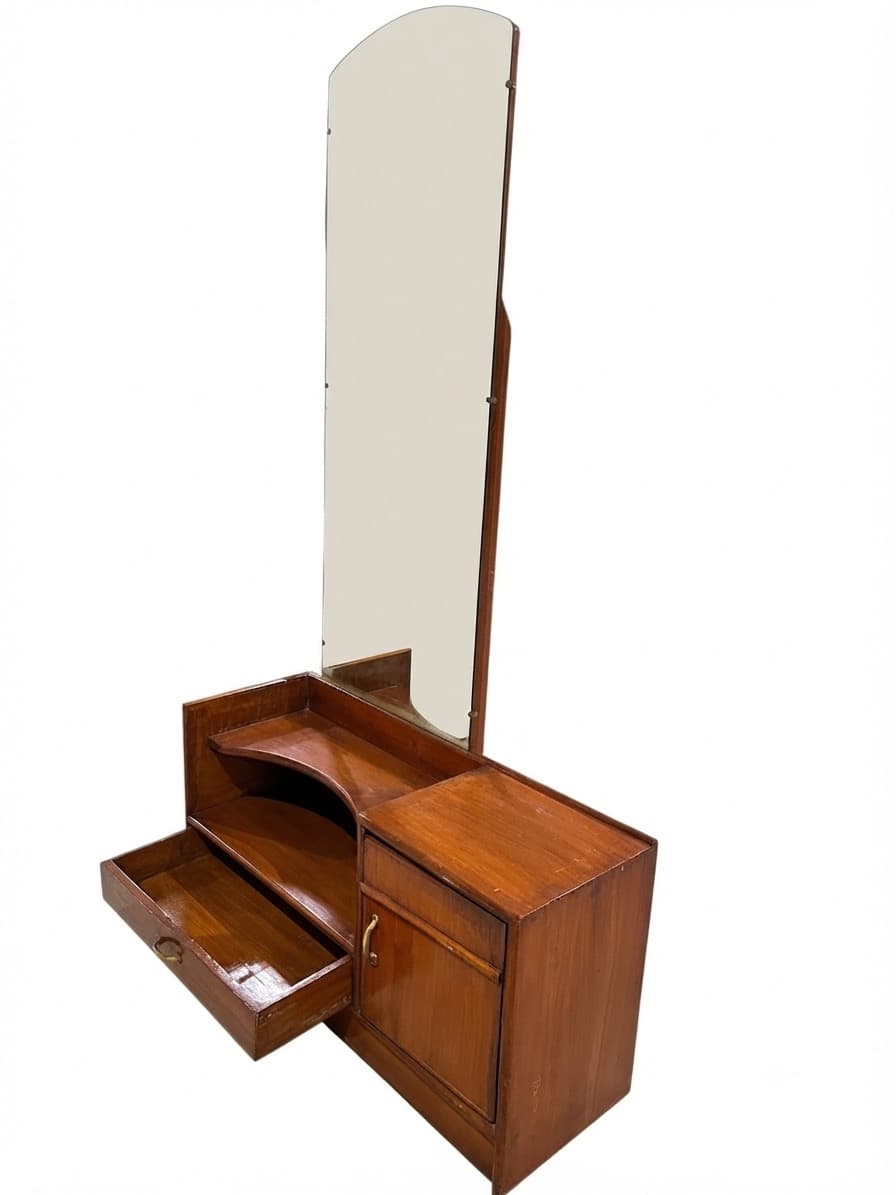 Dressing Table with Mirror image