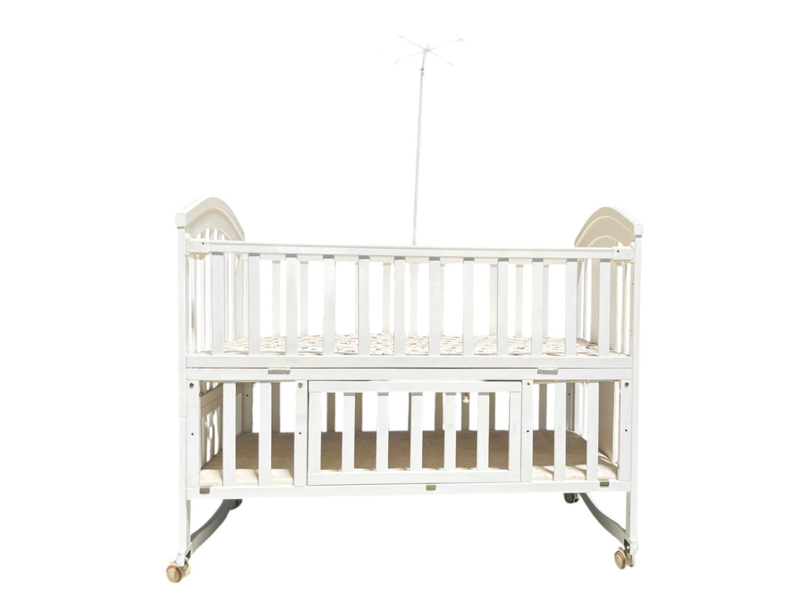Baby Crib with Mosquito Net image