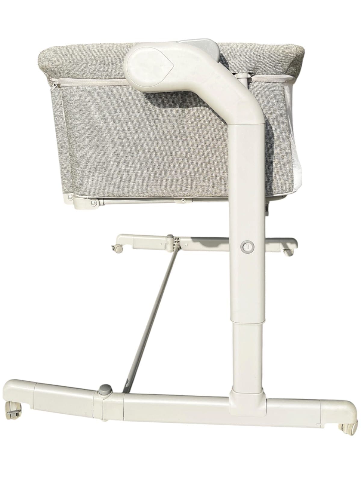 Chicco Baby Crib image