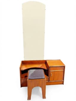 Dressing Table with Mirror image