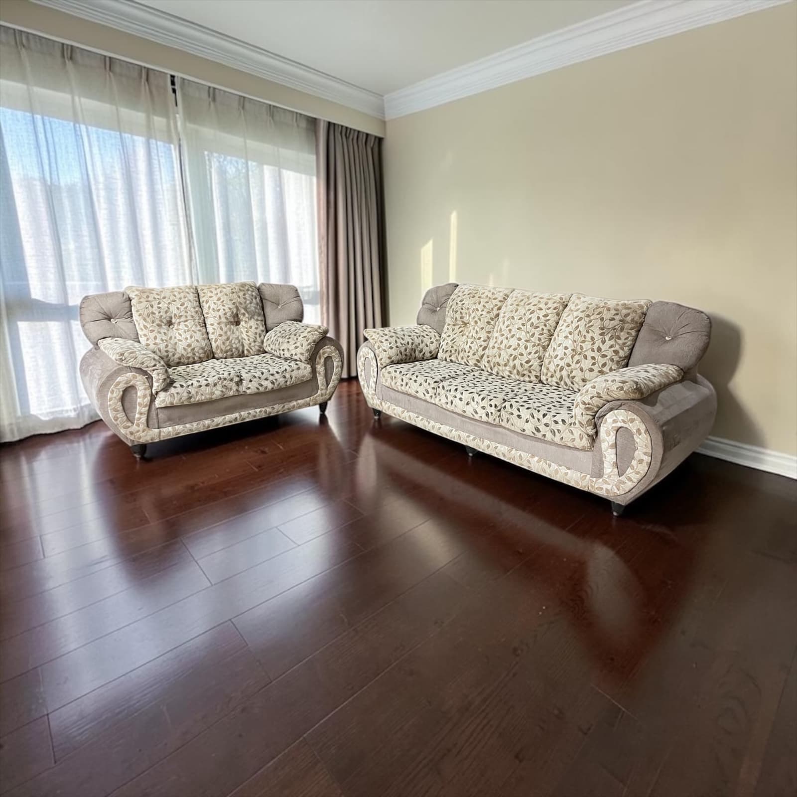 Sofa (5-seater) image
