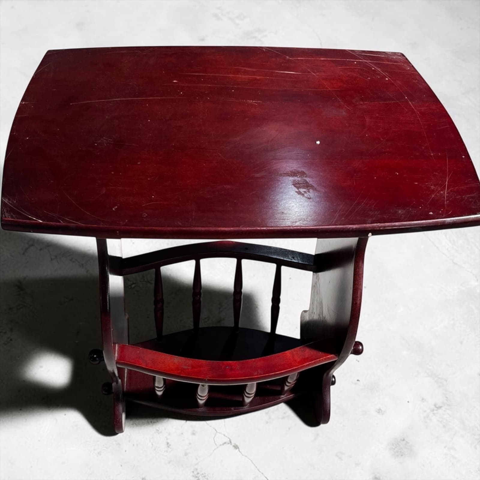 Corner Table image