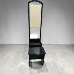 Dressing Table with Mirror image
