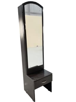 Dressing Table with Mirror image